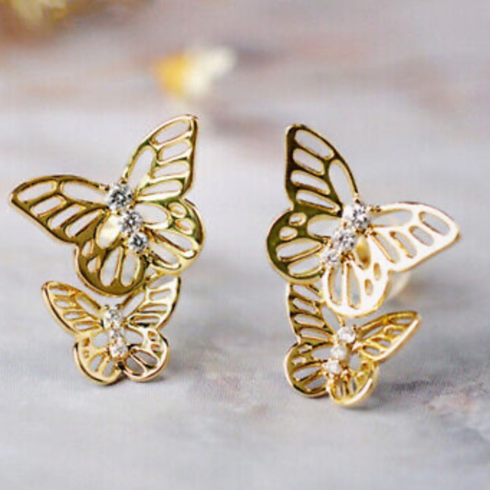NWT 18k gold plated butterflies Stud Earrings